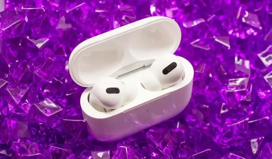 Apple Đang Phát Triển AirPods Tích Hợp Camera